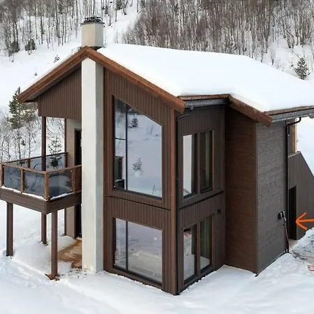 Apartment Modern Alpine Retreat - New 3br With Sauna And Full Amenities, Ground Floor - 101 Stranda (More og Romsdal)