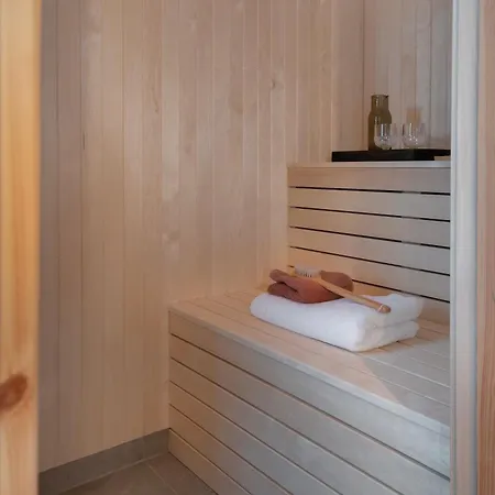 Apartment Modern Alpine Retreat - New 3br With Sauna And Full Amenities, Ground Floor - 101