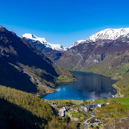 Ground Floor Exclusive With Sauna - Near Geiranger And The Norwegian Fjords Apartamento Stranda (More og Romsdal)