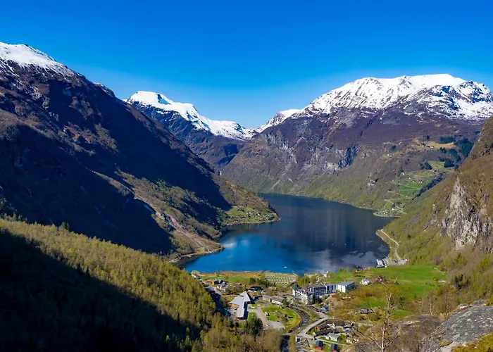 Ground Floor Exclusive With Sauna - Near Geiranger And The Norwegian Fjords Apartamento Stranda (More og Romsdal)